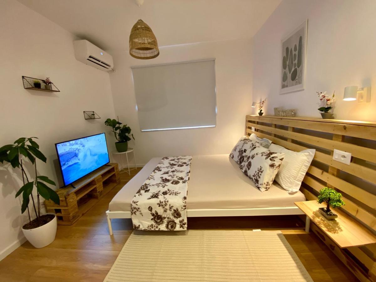 Lucas Central Oasis Studios Tirana Extérieur photo